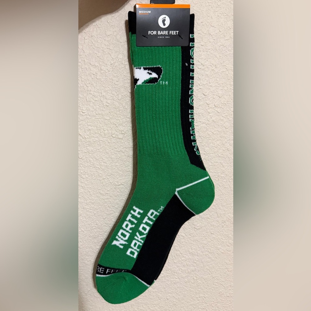 North Dakota Fighting Hawks Go Team Socks